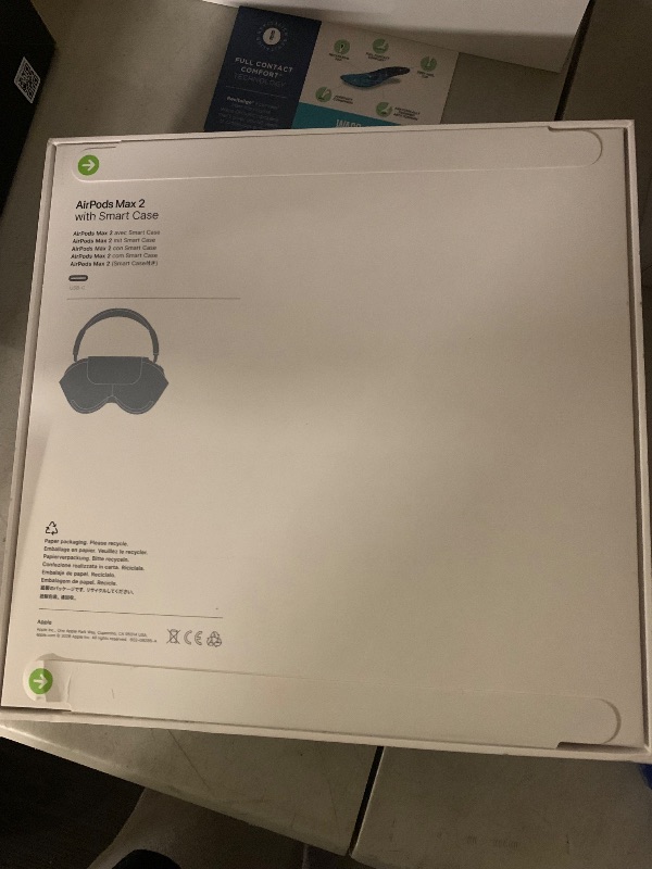 Photo 1 of AirPods Max 2 w Smart Case 