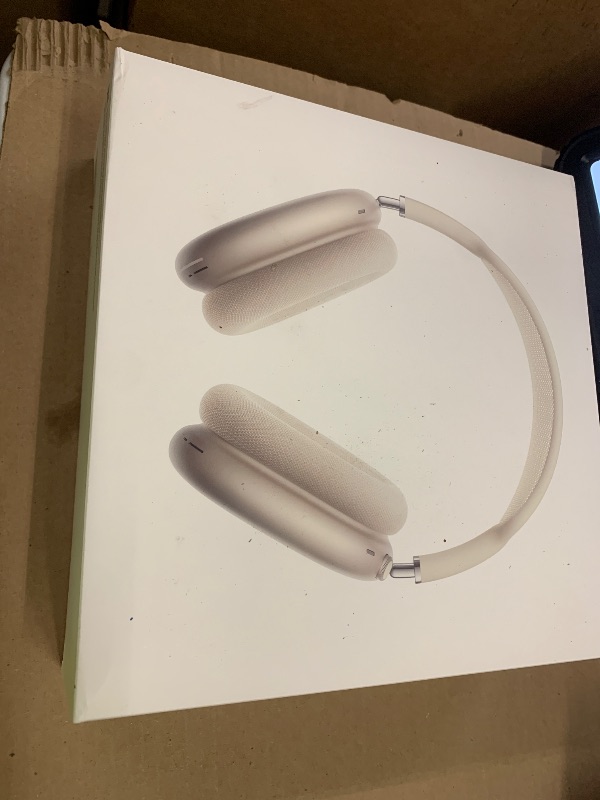 Photo 1 of Apple AirPods Max 2 Wireless Over-Ear Headphones, Active Noise Cancellation, Adaptive Audio, Personalized Spatial Audio, Live Translation, Bluetooth Headphones for iPhone – Starlight