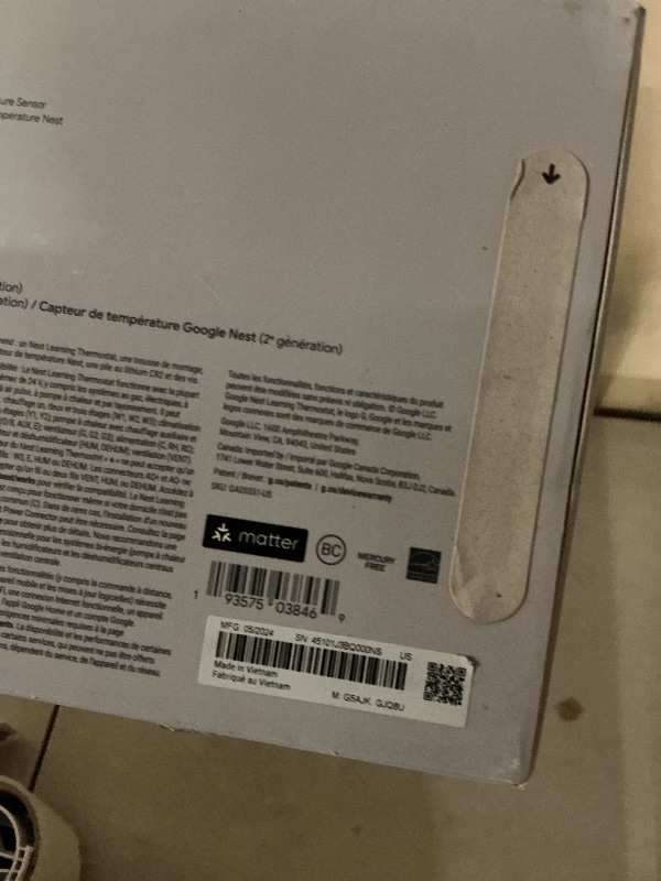 Photo 1 of Google Nest Learning Thermostat (4th gen) + Nest Temperature Sensor (2nd gen) - Silver