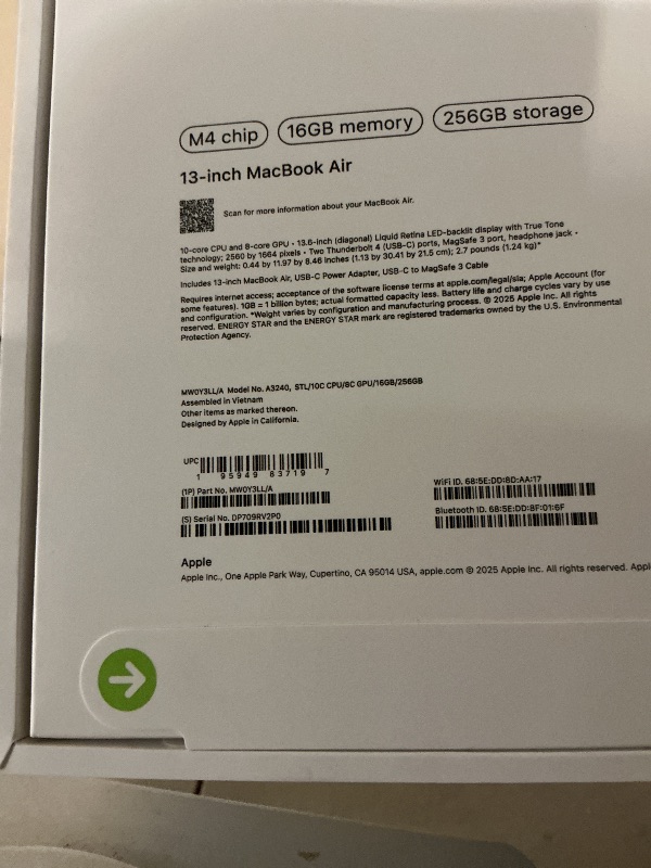 Photo 1 of Apple 2025 MacBook Air 13-inch Laptop with M4 chip: Built for Apple Intelligence, 13.6-inch Liquid Retina Display, 16GB Unified Memory, 256GB SSD Storage, 12MP Center Stage Camera, Touch ID; Starlight