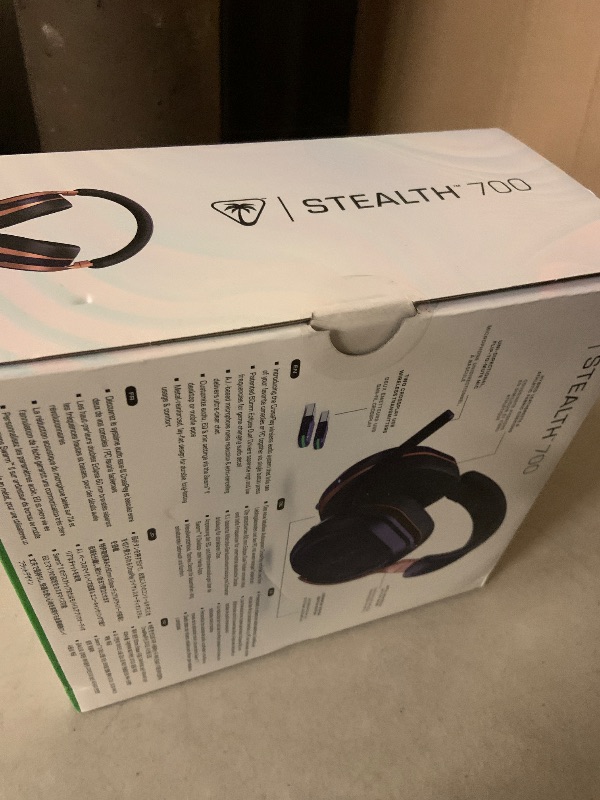 Photo 1 of **READ CLERK COMMENTS**
Turtle Beach Stealth 700 Gen 3 Wireless Multiplatform Amplified Gaming Headset for Xbox Series X|S, Xbox One, PC, PS5, Mobile – 60mm Drivers, AI Noise-Cancelling Mic, Bluetooth, 80-Hr Battery – Cobalt