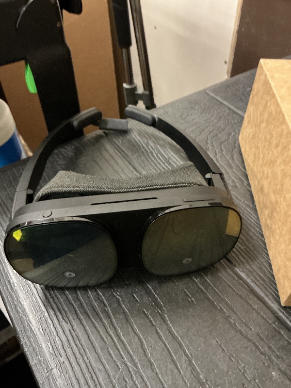 Photo 1 of HTC Vive Flow Virtual Reality Headset