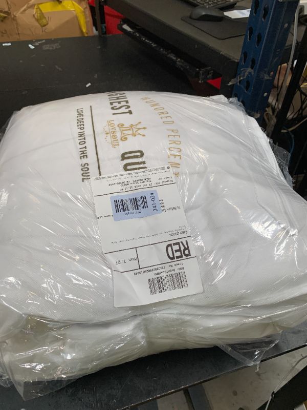 Photo 1 of L LOVSOUL Organic 75% Goose Down Fiber Comforter Cali King, White