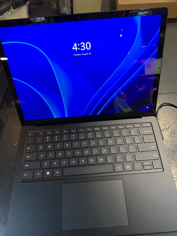 Photo 1 of Microsoft Surface Laptop (2024) Copilot+ PC 15" Snapdragon X Elite ----LOCKED--- KEYBOARD IS NON FUNCTIONAL