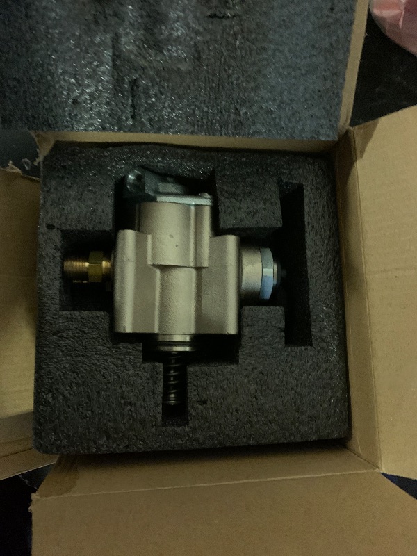 View 2 of 06F127025M High Pressure Fuel Pump Fit for Audi A3 2006-2008 for A4/A4 Quattro 2005-2009 for TT 2008-2015 for Volkswagen Jetta/Passat/GTI 2006-2013 for Eos 2007-2009 for Golf R 2012-2013 Replace