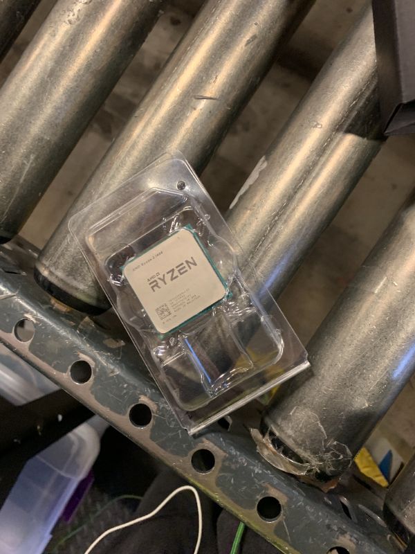 Photo 1 of AMD Ryzen 7 5800X3D 8-core, 16-Thread Desktop Processor with AMD 3D V-Cache Technology