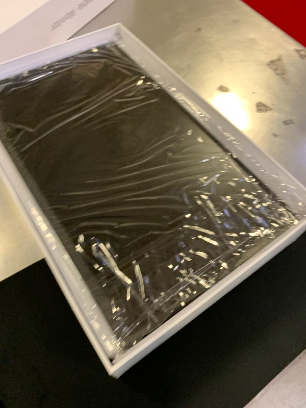 Photo 1 of EVICIV Portable Monitor 18.5” 120Hz, 125% sRGB FreeSync 1ms Gaming Monitor