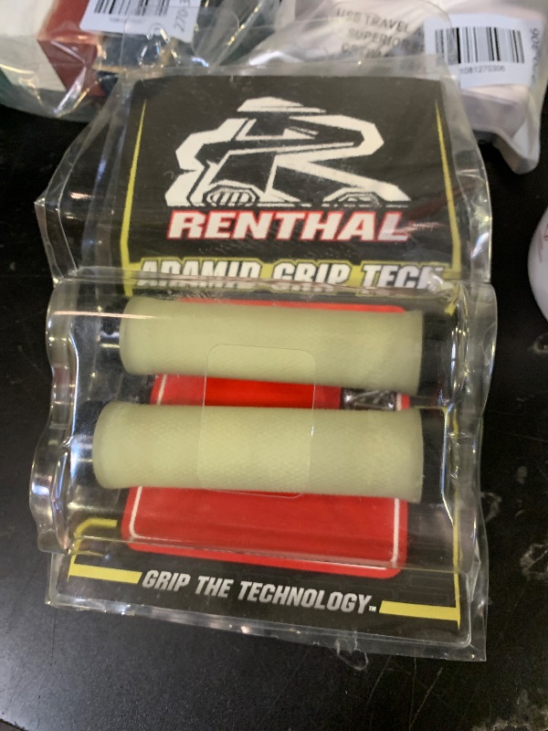Photo 1 of Renthal Kevlar Lock on Grips Off White Aluminium