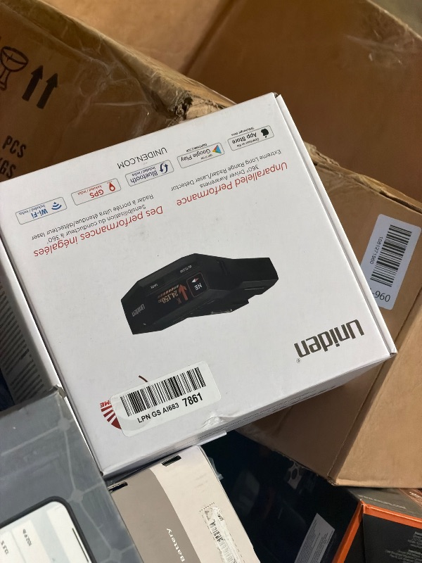Photo 1 of Uniden R8W (new Model) Extreme Long Range Laser/Radar Detector, 360° Awareness, Directional Arrows, Wi-Fi, Bluetooth, GPS, Real-Time Voice Alerts, Red Light & Speed Camera Alerts, R/TACH App