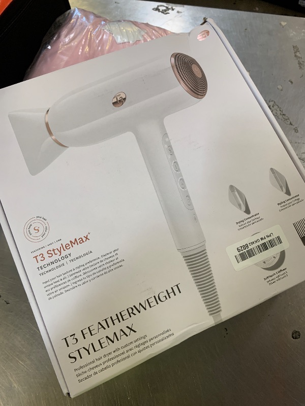 Photo 1 of T3 Featherweight StyleMax Professional Ionic Hair Dryer