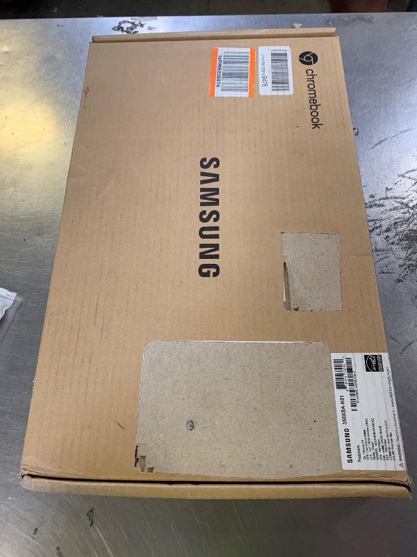 Photo 1 of **USED**Samsung Chromebook 4 15.6" Full HD Intel Celeron 4GB RAM 32GB eMMC Silver
