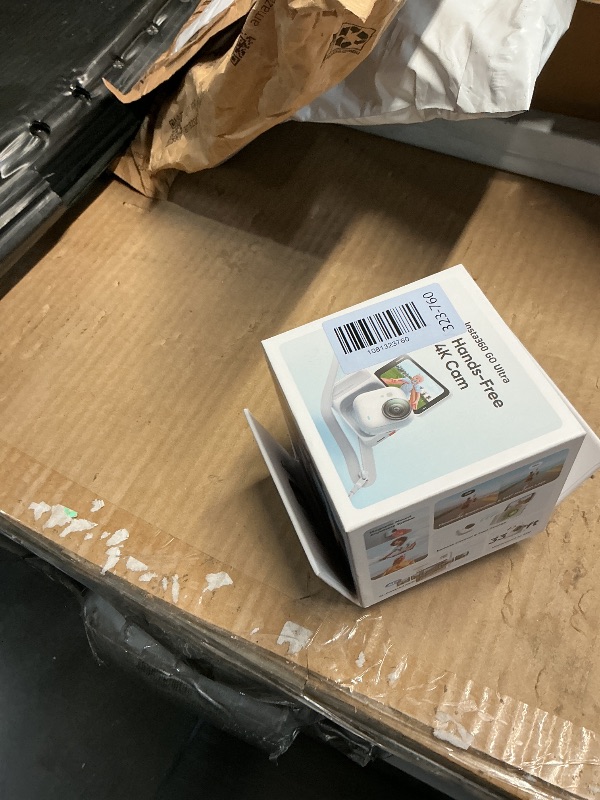 Photo 1 of ***parts only missing accessories*** unable to test if functional**
Insta360 GO Ultra Standard Kit White Arctique