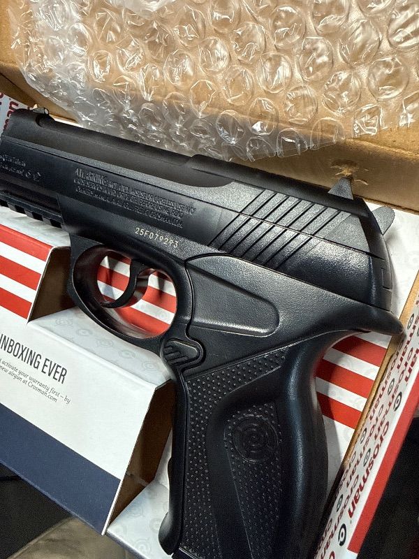 Photo 1 of ***doesn't shoot properly* needs repaired***
Crosman C11 Semi-Auto CO2-Powered BB Air Pistol