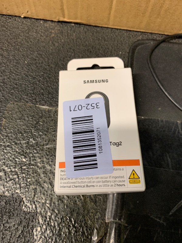 Photo 1 of *** CHECK COMMENTS*** Samsung Galaxy SmartTag2, Bluetooth Tracker, Smart Tag GPS Locator Tracking Device, Item Finder for Keys, Wallet, Luggage, Pets, Use w/ Phones and Tablets Android 11 or Later, 2023, 1 Pack, Black