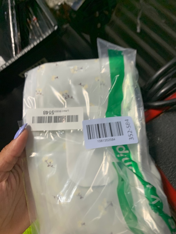 Photo 1 of ***MISSING ONE PART***FEBSNOW 2 Pack Baby Wipes Dispenser, Portable Refillable Wipe Holder Baby Wipes Container Travel Wipes Case Reusable Wet Wipes Pouch (Floral)