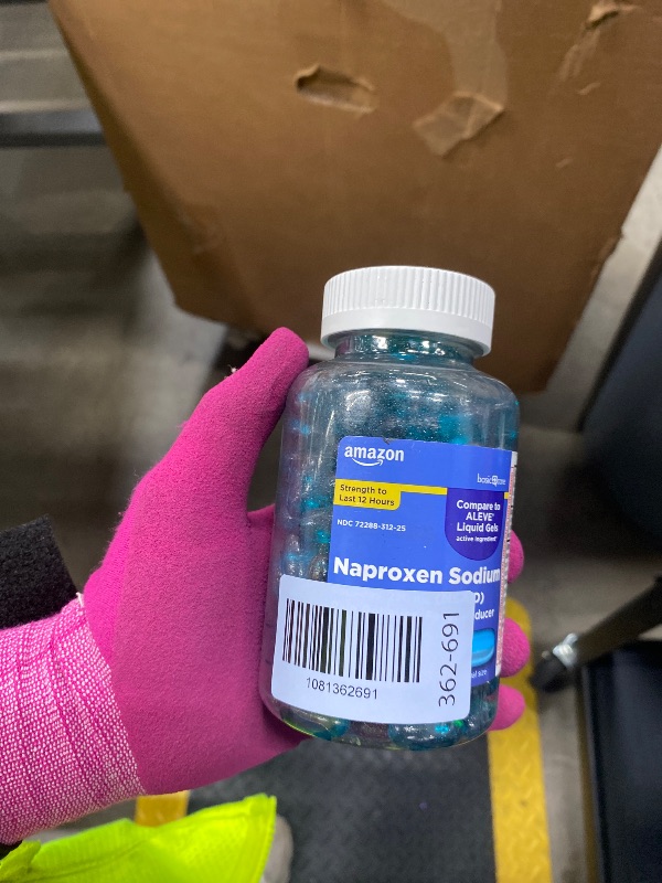 Photo 1 of ***FACTORY SEALED***Amazon Naproxen Sodium 220 Mg Liquid Gels, Pain Relief & Fever Reducer 180 Cap***FACTORY SEALED***