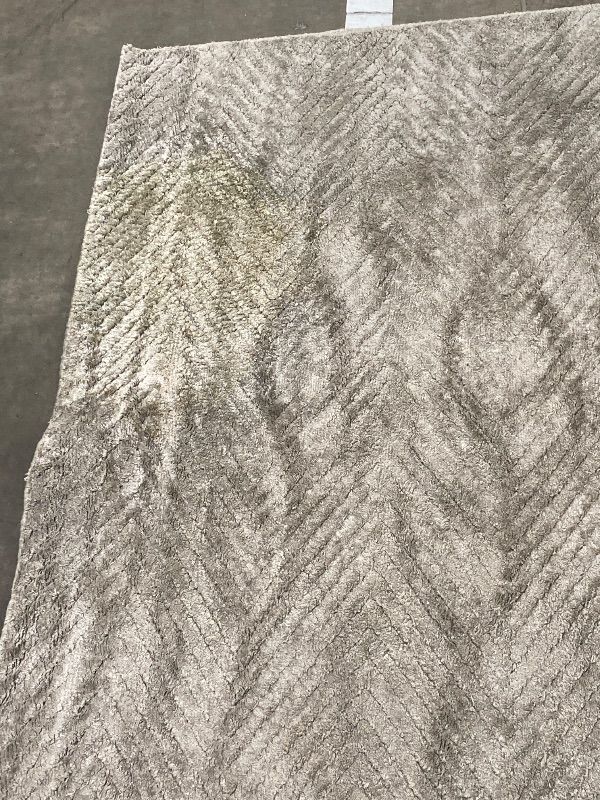 Photo 1 of ***DAMAGED -SLIGHT STAIN -CLEANING NEEDED -SELLING AS IS *** Solo Rugs Chevelle Contemporary Modern Hand Loomed Area Rug, Charcoal, 5' x 8'