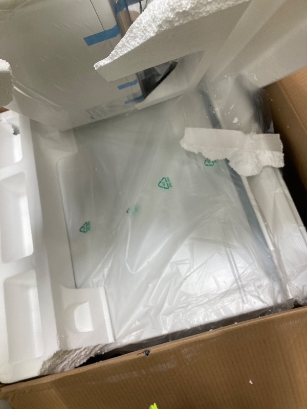 Photo 1 of ***DAMAGED -SELLING AS PARTS ONLY*** LG 14,000 BTU DUAL Inverter Smart Window Air Conditioner, 115V, Cools 800 Sq. Ft. for Bedroom, Living Room, Apartment, Quiet Operation, ENERGY STAR®, works with LG ThinQ, Amazon Alexa and Hey Google