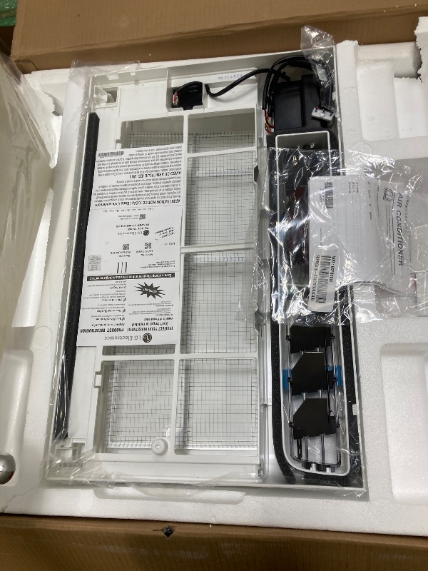 Photo 1 of ***DAMAGED -SELLING AS PARTS ONLY*** LG 14,000 BTU DUAL Inverter Smart Window Air Conditioner, 115V, Cools 800 Sq. Ft. for Bedroom, Living Room, Apartment, Quiet Operation, ENERGY STAR®, works with LG ThinQ, Amazon Alexa and Hey Google
