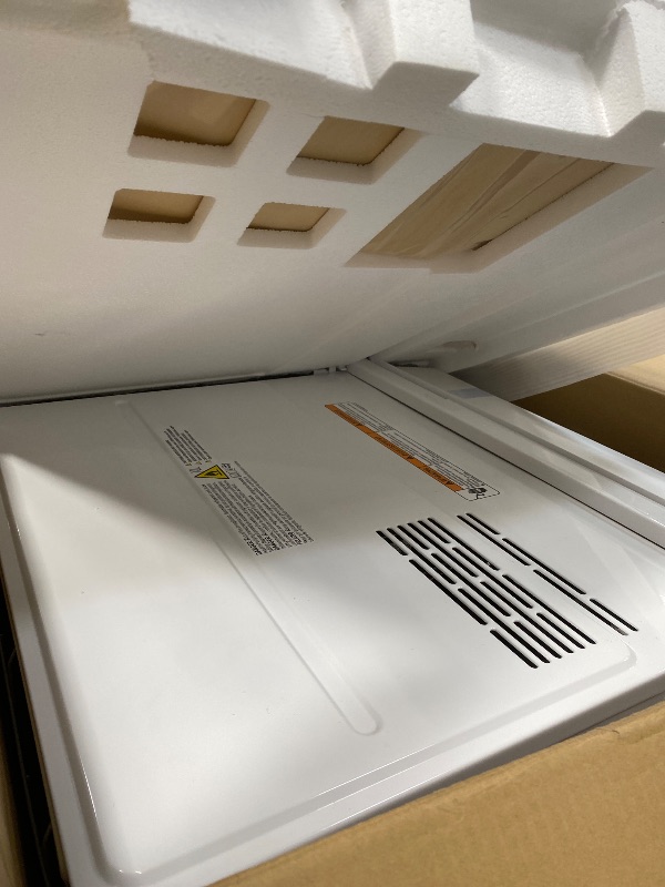 Photo 1 of *** PARTS ONLY/ FOR REPAIR ****
SIMILAR TO Whirlpool 15,000 BTU Window Mounted Inverter Air Conditioner with Quiet, High Efficiency Operation and Remote, Window AC Unit for Apartment, Living Room, Bedroom, Large Rooms up to 700 Square Feet