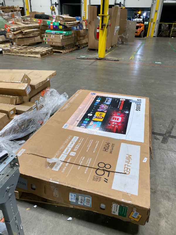 Photo 1 of **** NO RETURN- NO REFOUND**** Samsung 85-Inch Class Mini LED M70H Series Samsung Vision AI Companion Smart TV (2026 Model, 85M70H) Mini LED Processor 4K, Pure Spectrum Color, Motion Xcelerator + DLG 120Hz