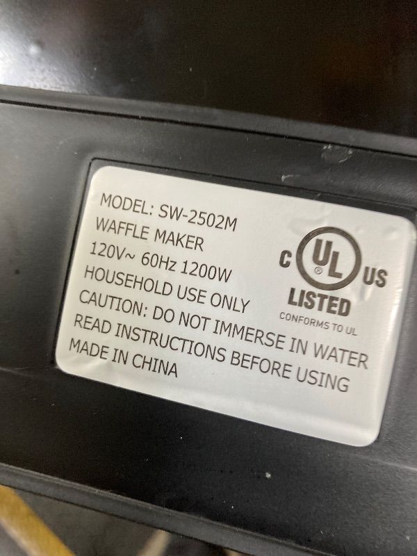 Photo 1 of ***USED*** Double Waffle Maker, Belgian Waffle Maker, 6.5 Inch Waffle Iron with 2 Independent Adjustable Temp Knobs & Indicator Lights, Nonstick Plates, Stainless Steel, Black