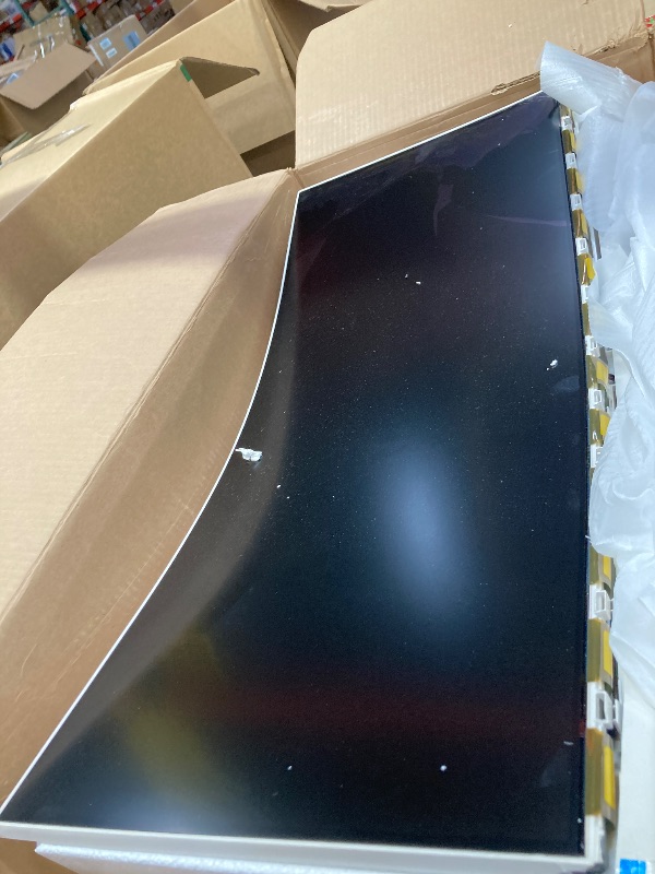 Photo 1 of ***DAMAGED -NON-FUNCTIONAL CRACKED -SELLING AS SARTS ONLY*** Samsung 34” ViewFinity (S65TC) Series Ultra-WQHD 1000R Curved Computer Monitor, HDR10, 100Hz, AMD FreeSync, Thunderbolt 4, Height Adjustable Stand, Built-in Speakers, Eye Care, LS34C650TANXGO, 2