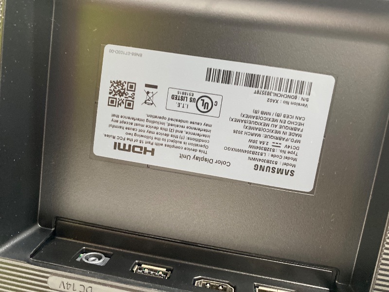 Photo 1 of ***BROKEN*SOLD FOR PARTS ONLY*NON RETURNABLE*NON REFUNADABLE*NO EXCEPTIONS***
Samsung 32-Inch Flat Computer Monitor, 75Hz, Borderless Display, AMD FreeSync, Game Mode, Advanced Eye Care, HDMI and DisplayPort, LS32B304NWNXGO, 2024***BROKEN*SOLD FOR PARTS O