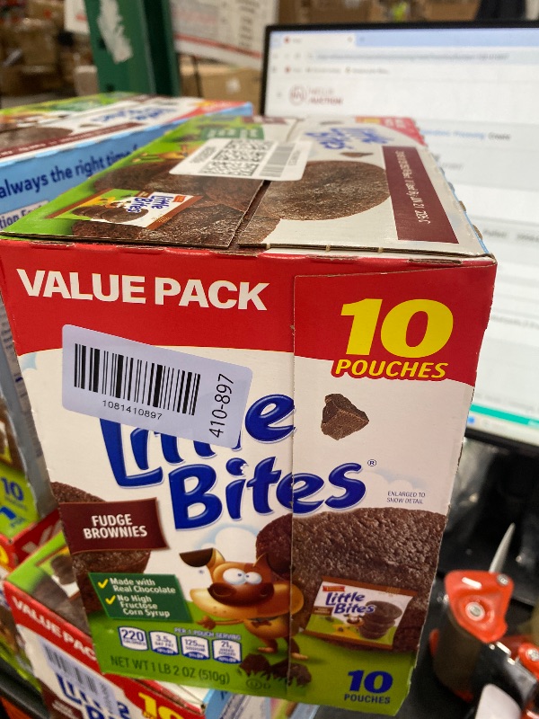 Photo 1 of (Value Pack) Little Bites Fudge Brownies, 10 individual packs, (1.8 oz each), Real Chocolate Mini Muffins, 18 oz Multipack, 6/21/26
