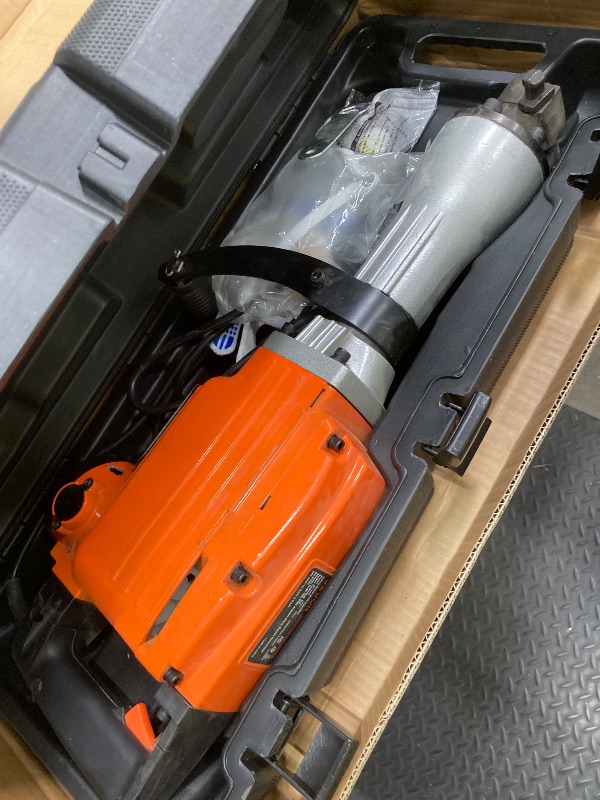 Photo 1 of *Dirty/Rust*VEVOR Demolition Jack Hammer, MAX 2200W Electric Jackhammer Heavy Duty, 1400 BPM Concrete Breaker 4pcs Chisels Bit Chipping W/Case, Gloves