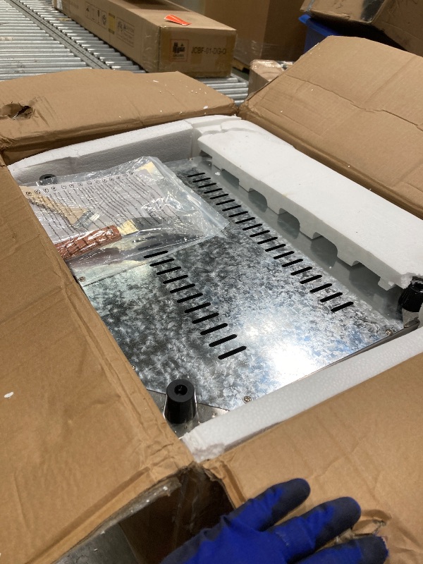Photo 1 of **I*t is used; it is unknown whether any parts are missing, and it is unknown whether it functions 100%.
***VEVOR Commercial Electric Griddle, 22", 1600W Countertop Flat Top Griddle, Stainless Steel Teppanyaki Grill w/Iron Cooking Plate, 122-572? Adjustab