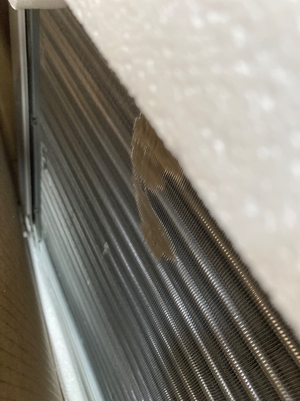 Photo 1 of ***It was not tested because the connector is different from those on the other air conditioners***It is used; it is unknown whether any parts are missing, and it is unknown whether it functions 100%.
***LG 23,500 BTU Dual Inverter Smart Window Air Condit
