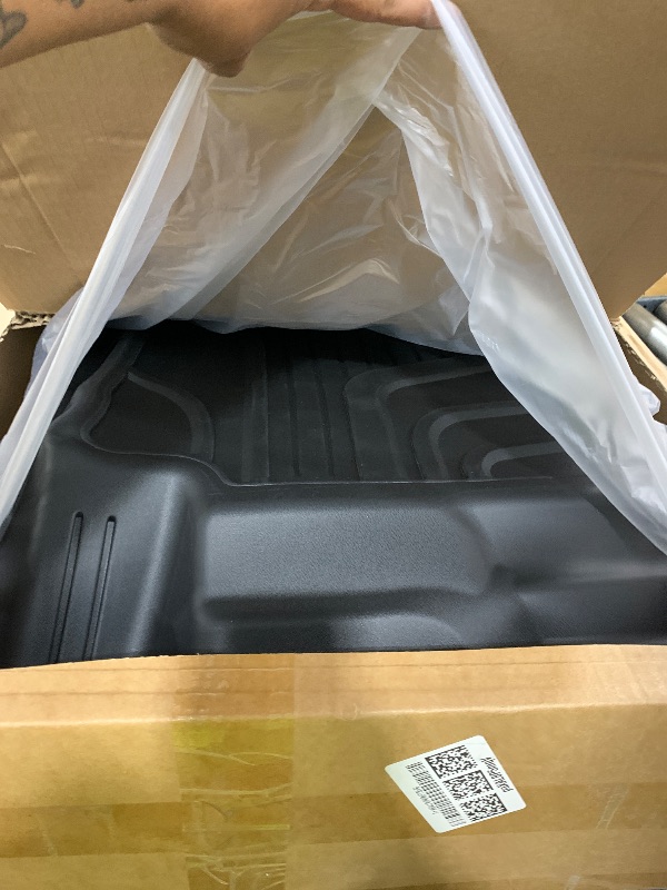 Photo 1 of Floor Mats Fit for Ford Ranger Supercrew 2024 2025 2026 | Carbon Fiber Pattern Floor Liners with Glossy Finish & 2 Black Carpets | 5-PC All Weather Anti-Slip Mats