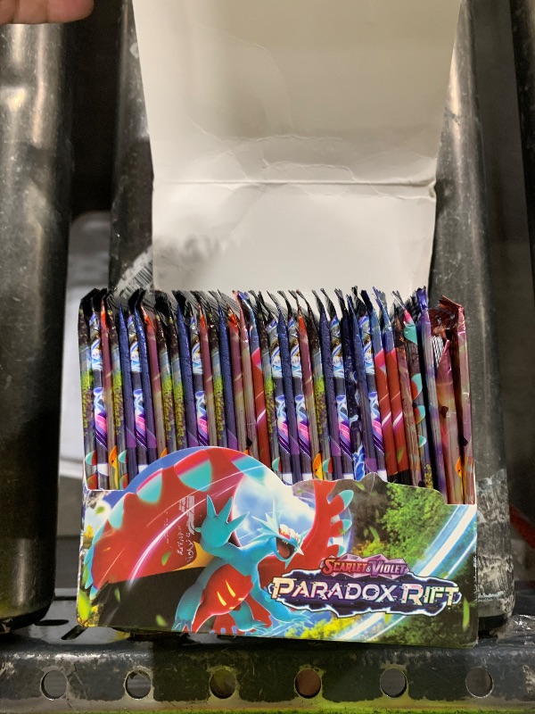 Photo 1 of PRACTICE POKEMON CARDS ******* POKEMON TCG: Scarlet and Violet: Paradox RIFT: Elite Trainer Box - Roaring Moon