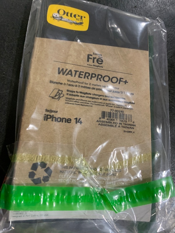 Photo 1 of OtterBox FR? Series Waterproof Case with MagSafe (Designed by LifeProof) for iPhone 14 - Black