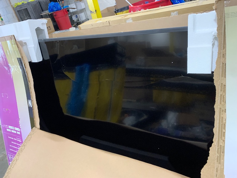 Photo 1 of FOR PARTS ONLY - SCREEN DAMAGED ******* Samsung 85-Inch Class Crystal UHD U8000F 4K Smart TV (2025 Model) Endless Free Content, Crystal Processor 4K, MetalStream Design, Knox Security, Alexa Built-in