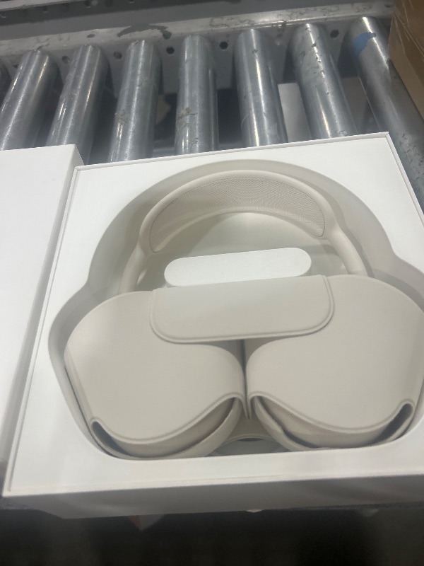 Photo 1 of Apple AirPods Max 2 Wireless Over-Ear Headphones, Active Noise Cancellation, Adaptive Audio, Personalized Spatial Audio, Live Translation, Bluetooth Headphones for iPhone – Starlight