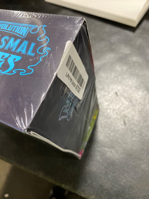Photo 1 of Pokémon TCG: Mega Evolution—Phantasmal Flames Elite Trainer Box