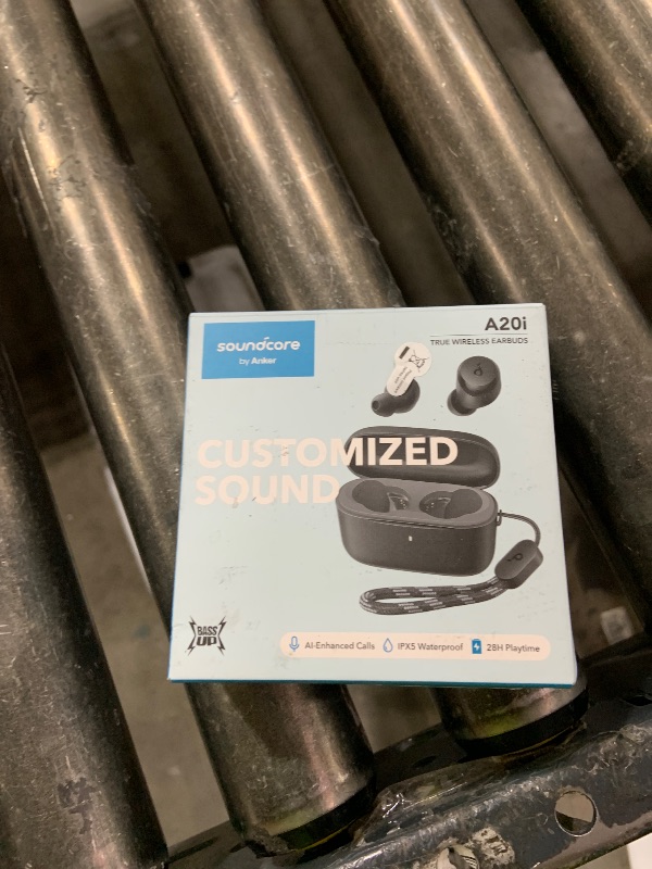 Photo 1 of Wireless Earbuds