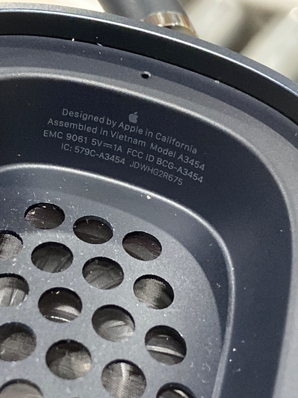 Photo 1 of Apple AirPods Max 2 Wireless Over-Ear Headphones, Active Noise Cancellation, Adaptive Audio, Personalized Spatial Audio, Live Translation, Bluetooth Headphones for iPhone – Midnight