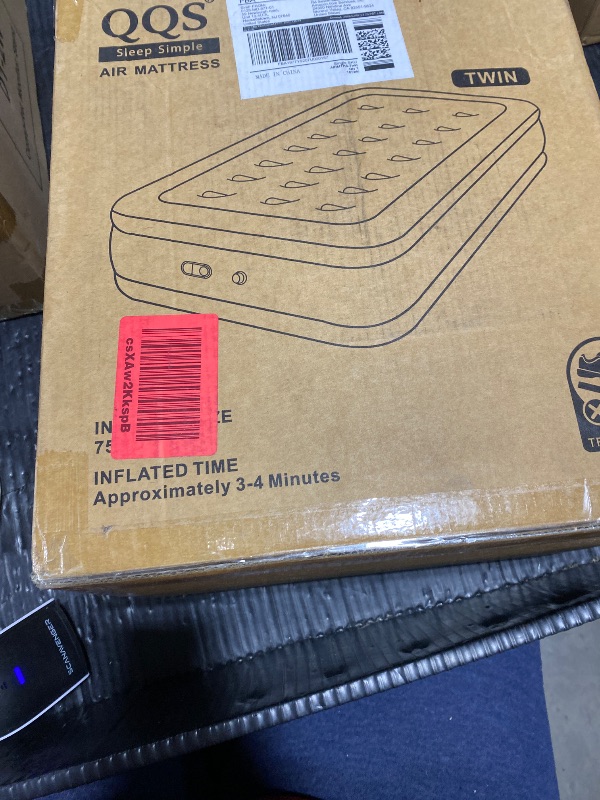Photo 1 of QQS Air Mattress Twin with Built-in Pump, 18'' Raised Inflatable Bed, 660lb Heavy Duty Support Blow Up Mattress with Bag for Guest, Home & Camping