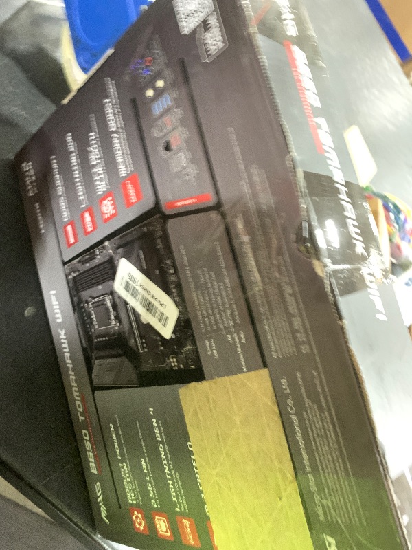 Photo 1 of MSI MAG B650 Tomahawk WiFi Gaming Motherboard (AMD Ryzen 9000/8000/7000 Series Processors, AM5, DDR5, PCIe 4.0, M.2, SATA 6Gb/s, USB 3.2 Gen 2, HDMI/DP, Wi-Fi 6E, Bluetooth 5.3, 2.5Gbps LAN, ATX)
