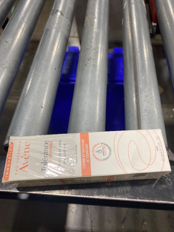 Photo 1 of Avène Tolerance Control Soothing Skin Recovery Cream, for Hypersensitive Dry Skin, Restores Skin Barrier, Calms sensations of skin discomfort, Sterile Pump, Face Moisturizer, Fragrance-Free 1.3 Fl Oz