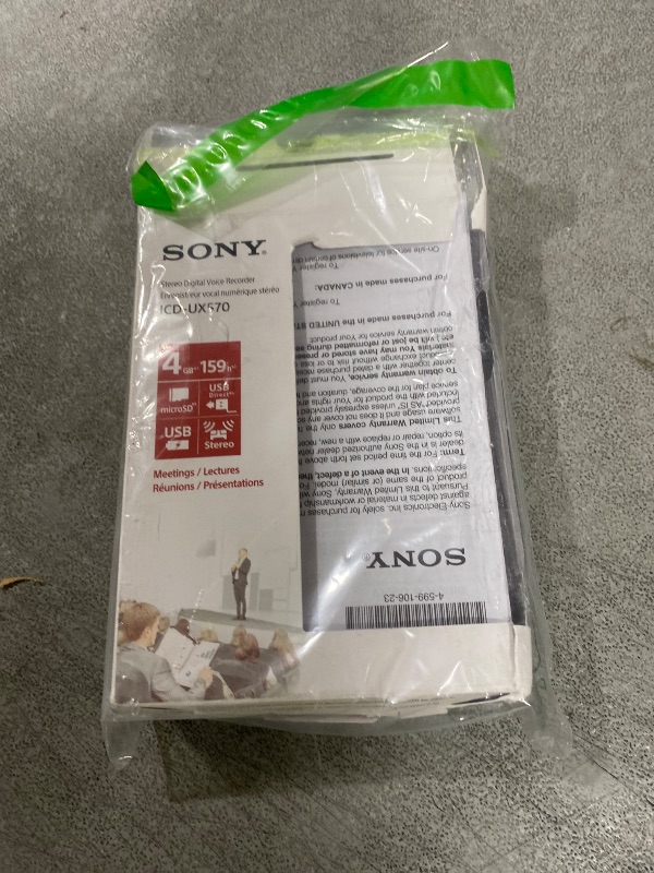 Photo 1 of Sony ICD-UX570 Digital Voice Recorder, ICDUX570BLK, usb