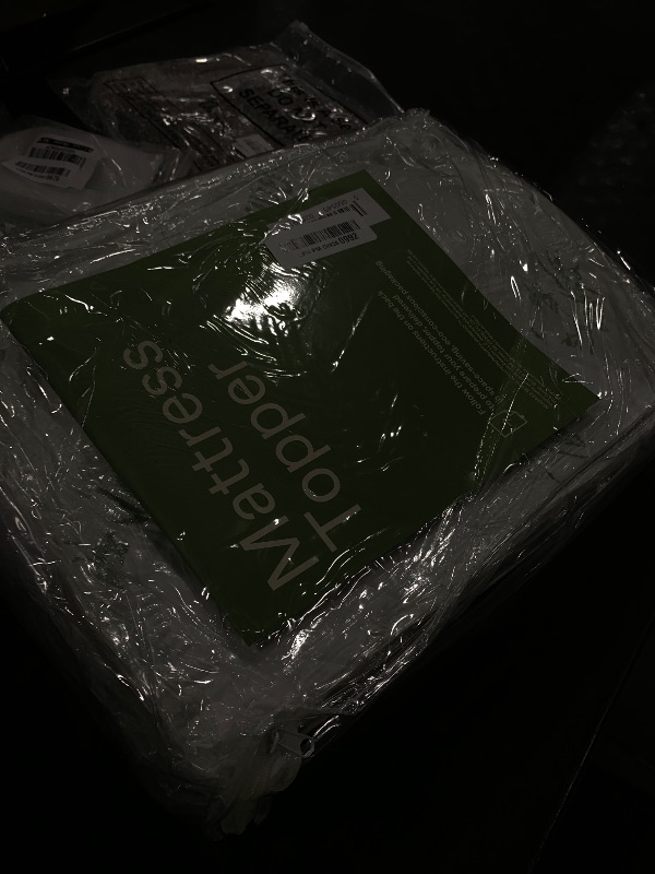 Photo 1 of Niagara Sleep Solution Queen Mattress Topper