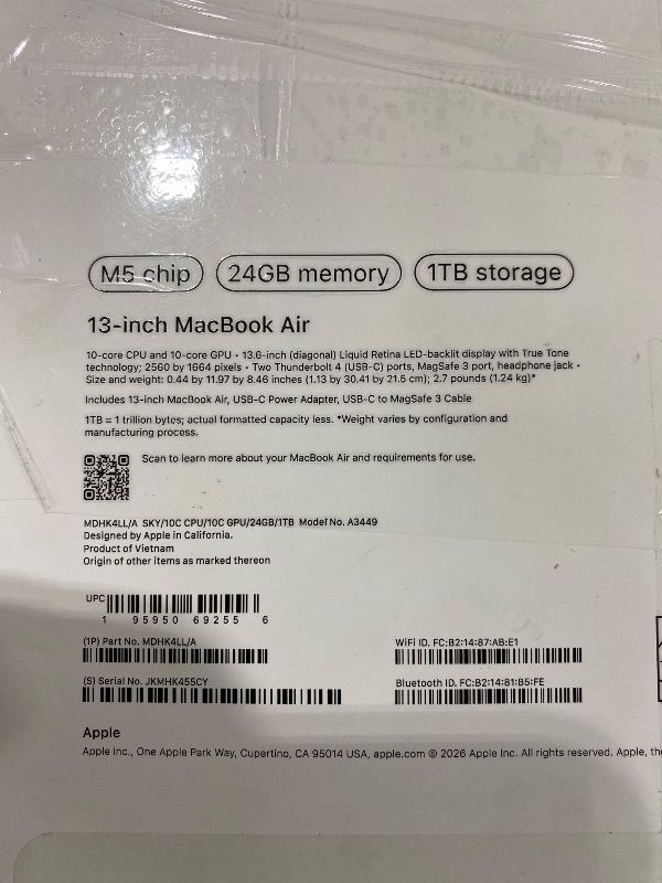 Photo 1 of SCREEN IS GOOD - LAPTOP IS DEAD NEEDS TO BE CHARGED *** Apple MacBook Air 13" M5 AI Laptop