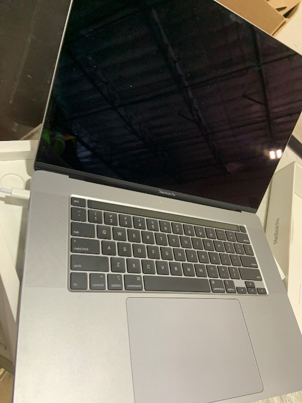Photo 1 of Apple 2021 MacBook Pro 16.2" M1 Pro/Max Laptop **** PARTS ONLY *****