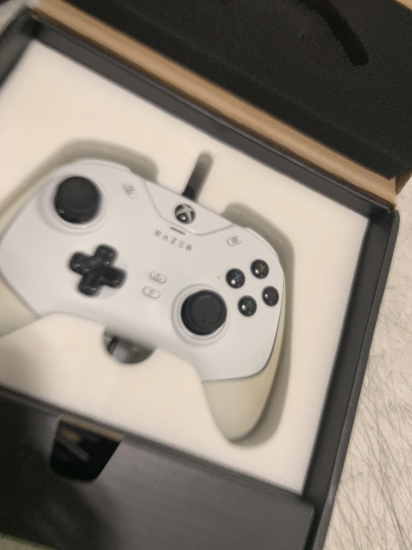 Photo 1 of Razer Wolverine V2 Wired Gaming Controller for Xbox Series X|S, PC - White