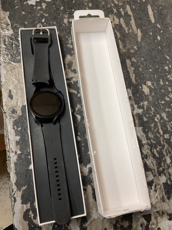 Photo 4 of Samsung Galaxy Watch 6 Classic 43mm Smartwatch