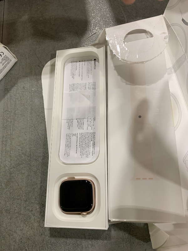 Photo 1 of Apple Watch Series 10 GPS + Cellular 42mm Smartwatch